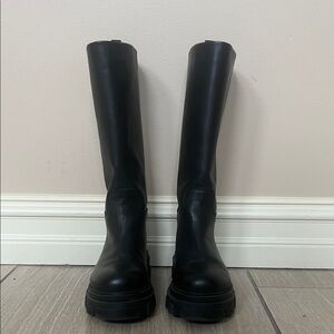 Steve Madden Black Platform Boots
